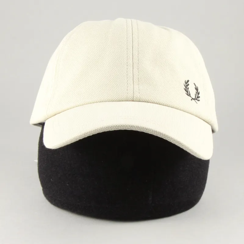 Fred Perry Pique Classic Cap - Light Oyster 